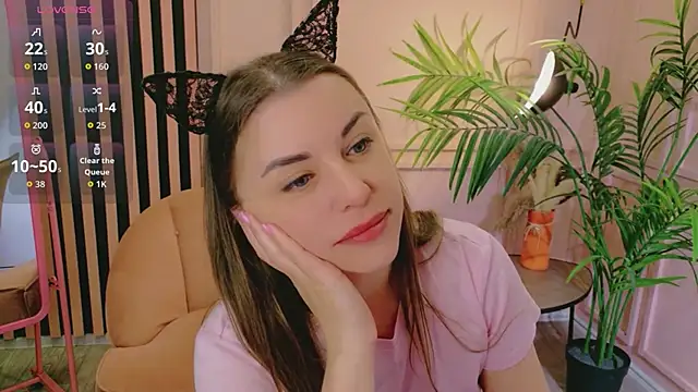 Jane Fisher  online show from April 20, 9:40 pm