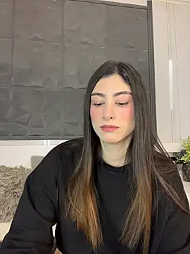 evelyn hills online show from July 3, 3:29 pm