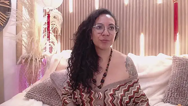 Velvet Curly online show from May 15, 4:54 pm