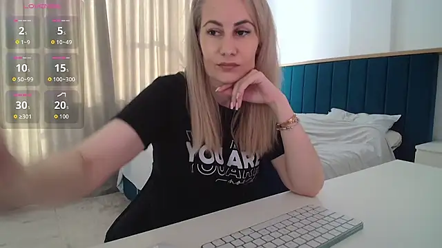 AdellynRose online show from June 20, 3:37 pm