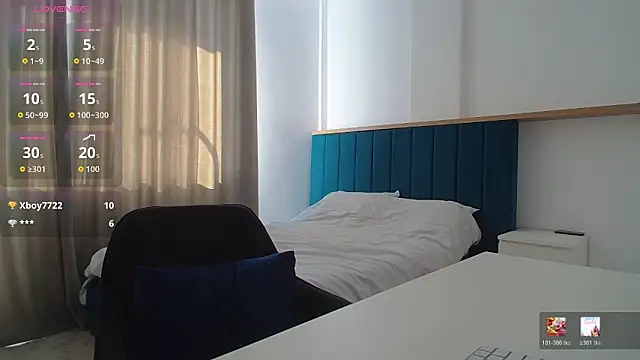 AdellynRose online show from June 28, 2:56 pm