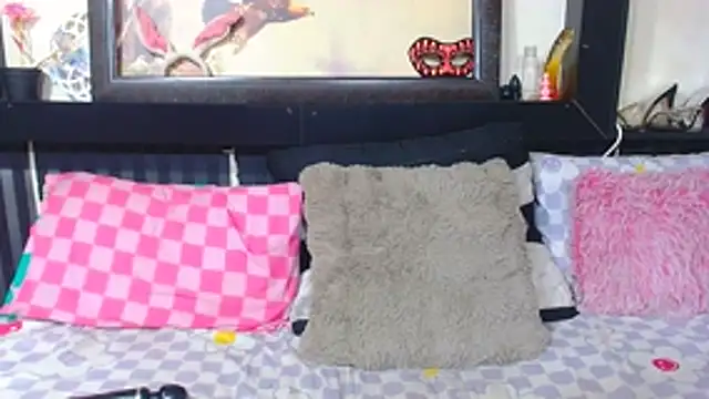 YoungBarbiexx online show from July 24, 2:09 am