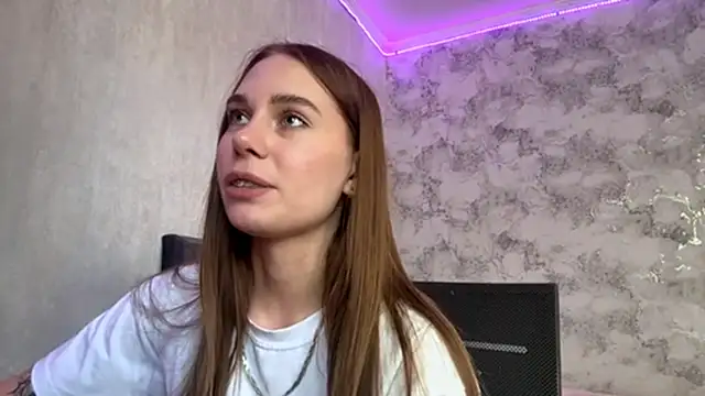 FlufyRabbit online show from April 14, 9:53 am