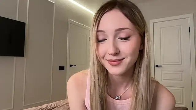 Kattie Petite online show from June 25, 4:08 pm