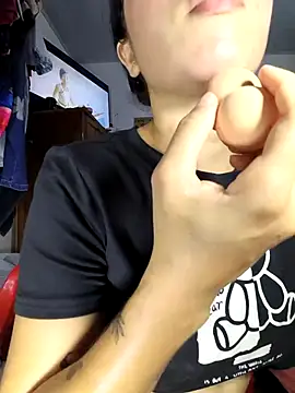 SOFIA HORNY4 online show from April 16, 11:07 pm