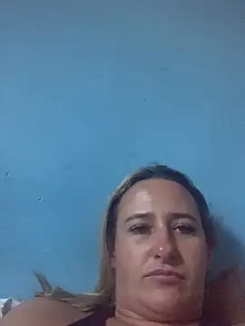 lolitaloira2 online show from June 28, 7:42 pm