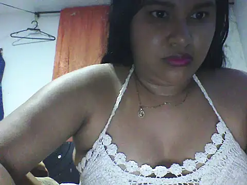reinamas18 online show from May 18, 3:38 am