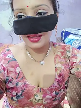 binnik216 online show from August 6, 8:38 pm