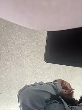 AuroraMoore Pink online show from May 16, 5:34 pm
