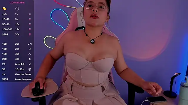 RenataJones11 online show from May 16, 2:16 pm