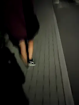 Ninileo online show from April 24, 8:33 pm