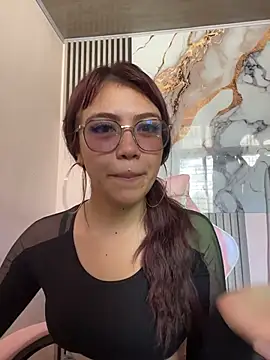 kira ec online show from July 27, 7:44 pm