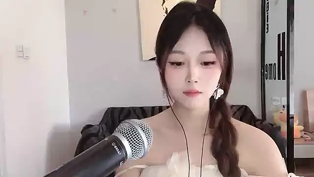 KiKi-011 online show from May 24, 6:12 am