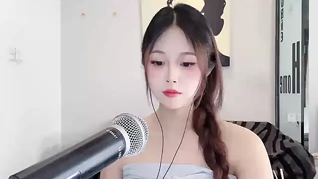 KiKi-011 online show from May 28, 7:50 am