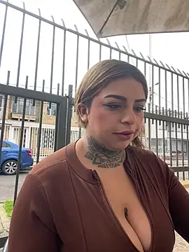 ScarlettRose Pink online show from May 4, 7:06 pm