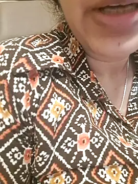 Rina Verma70 online show from April 16, 6:07 pm