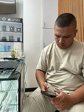 Patricio 02 online show from July 22, 7:26 pm