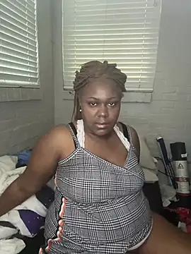 caramelick online show from April 18, 9:04 pm