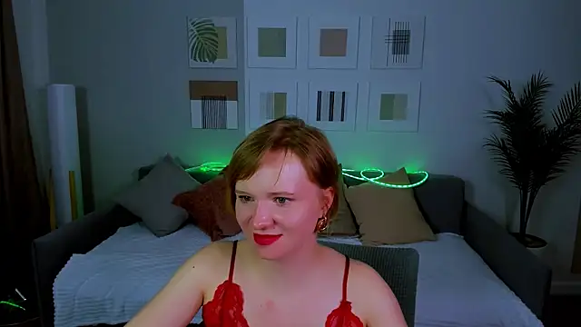 TrishaSmitty online show from April 18, 2:08 pm