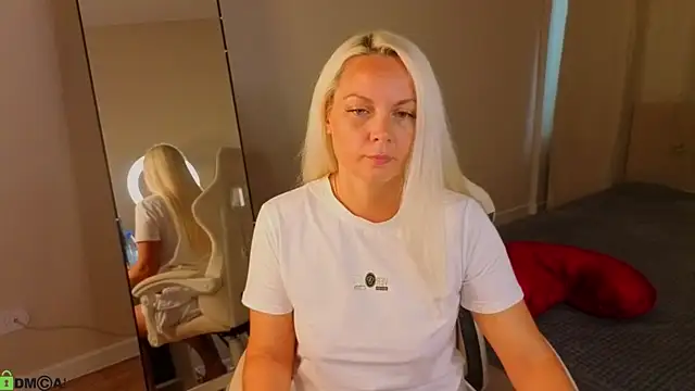 April Nelson online show from June 16, 2:56 am