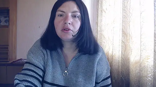AlinaxJames online show from April 22, 8:11 am