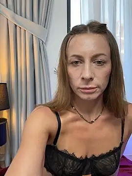 Mira Luna online show from June 28, 4:24 pm