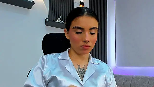 isabella hv online show from July 27, 7:11 pm