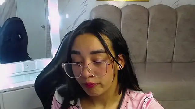 Little Samy v online show from April 30, 8:36 pm
