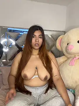 DulceJoness online show from May 20, 4:31 am