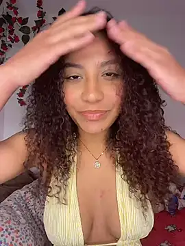 Daphnne Curly online show from July 22, 2:01 am