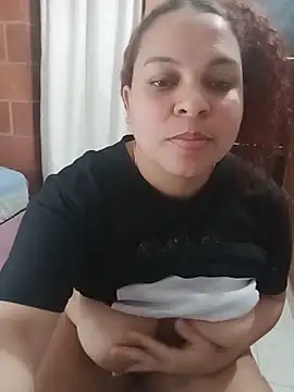 Isabella WS  online show from May 30, 3:26 am
