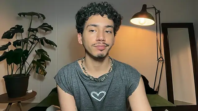 Noah and Steven online show from July 1, 4:50 pm