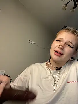 DriveThruCiri online show from May 17, 10:36 am