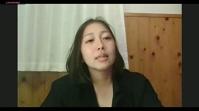 aoi252525 online show from May 18, 2:56 pm