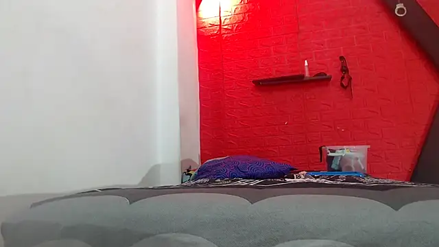 maidycute18 online show from May 20, 7:33 pm