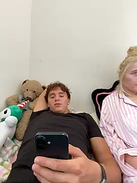 SofiaNLukaBabe online show from July 5, 9:37 am