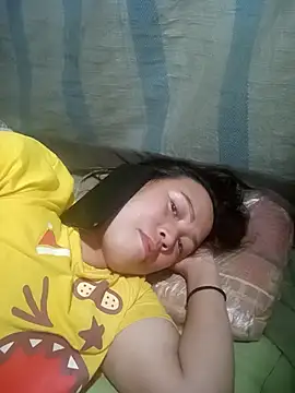 phuongtrinh1 online show from May 16, 1:54 pm