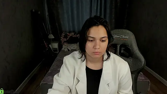 Vivien Ross online show from May 26, 1:27 am