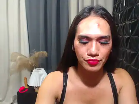 Queen Haliyah online show from May 22, 12:47 pm