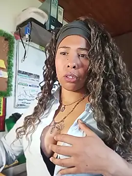 Ivon C online show from April 29, 1:36 pm