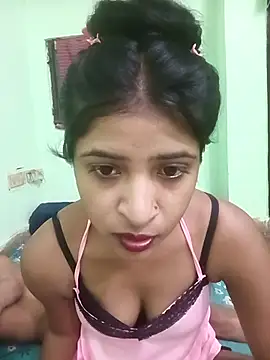 hot-couple-0 online show from May 18, 7:25 am