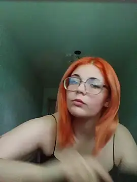 LoisFox online show from June 19, 1:36 pm