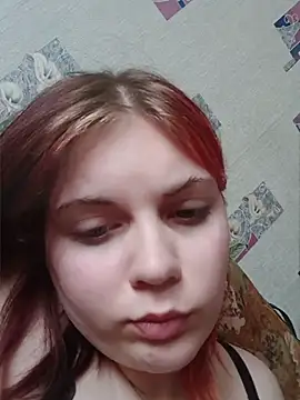 LoisFox online show from May 5, 7:06 pm