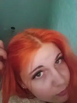 LoisFox online show from June 16, 4:08 pm