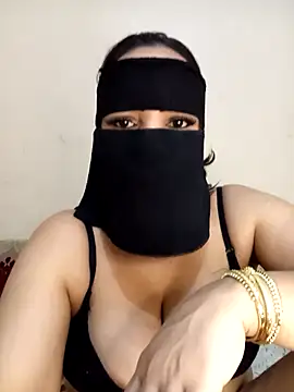 Anaxx arabHott online show from April 28, 4:00 pm