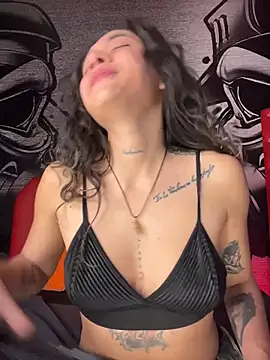 SinSirenXXX online show from July 1, 1:32 pm
