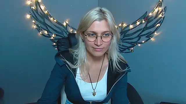 RubyDaviss online show from May 26, 12:26 pm