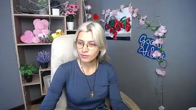 RubyDaviss online show from May 31, 5:57 am