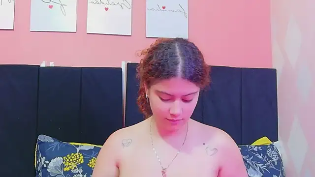HoneyHipss online show from May 29, 12:47 pm