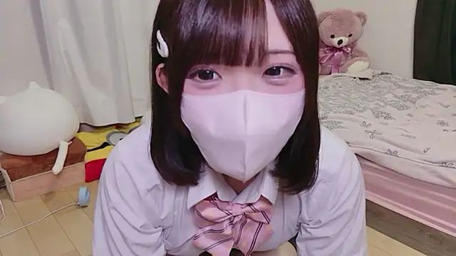 hiyo0001 online show from May 17, 2:38 pm